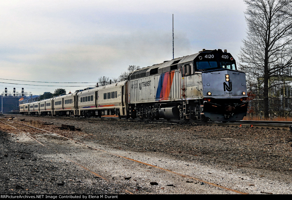 NJT 4120 on train 1711